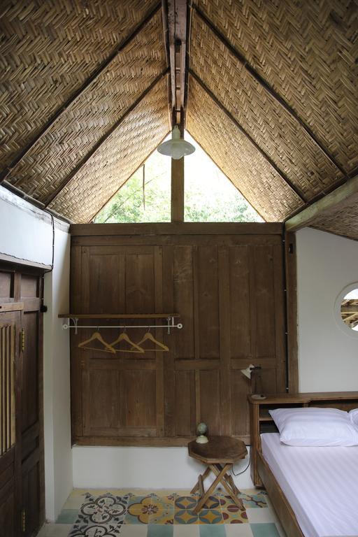 Rumah Senjakala Bantul Buitenkant foto