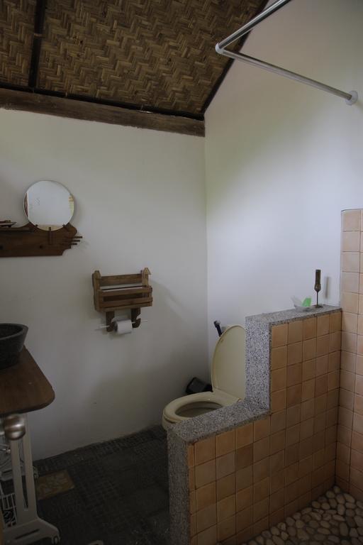 Rumah Senjakala Bantul Buitenkant foto